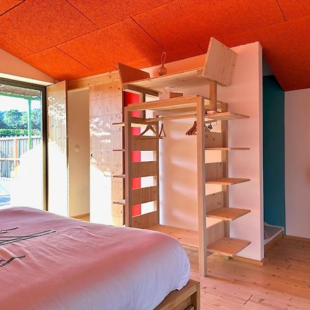 Domaine La Ferme Hi Bride Bed and Breakfast Villelaure Exteriör bild