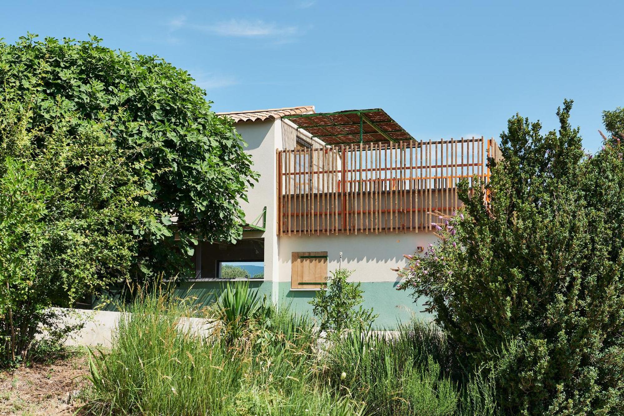Domaine La Ferme Hi Bride Bed and Breakfast Villelaure Exteriör bild